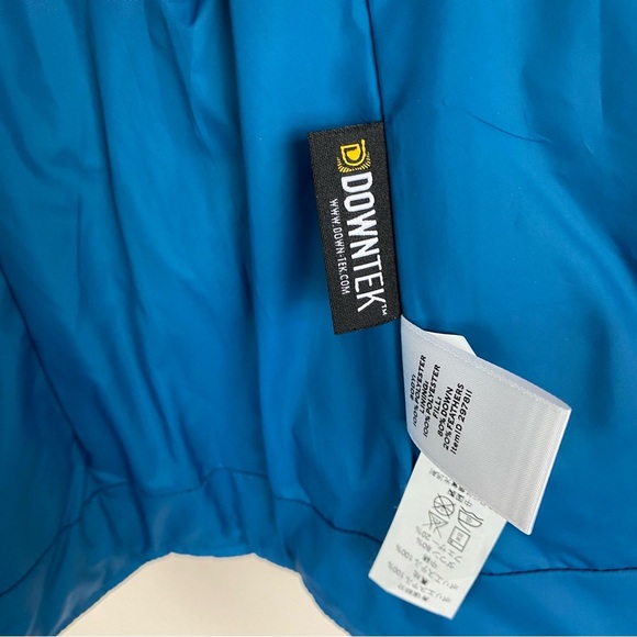 LL Bean Signature Hooded Quilted Down Vest - Picture 7 of 7